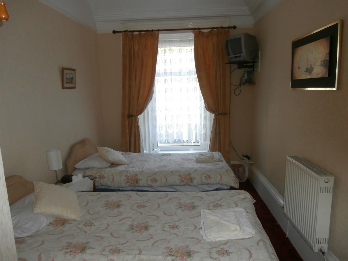 Monorene Guest House Galashiels Extérieur photo